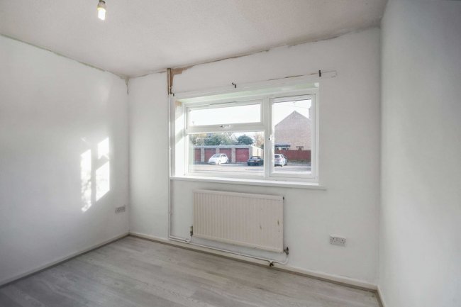 3 The Rhees, Colne, Huntingdon, Cambridgeshire PE28 3NA 2