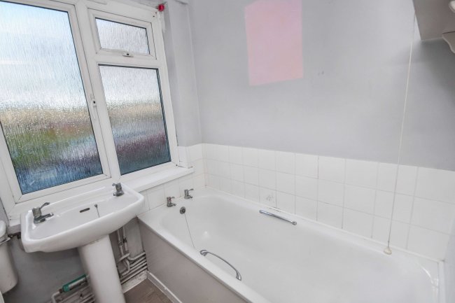 10 Whyte Court, Ramsey, Huntingdon, Cambridgeshire, PE26 1DU 75