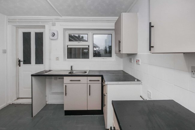 2A Kisby Avenue, Godmanchester, Huntingdon, Cambridgeshire PE29 2BZ 7