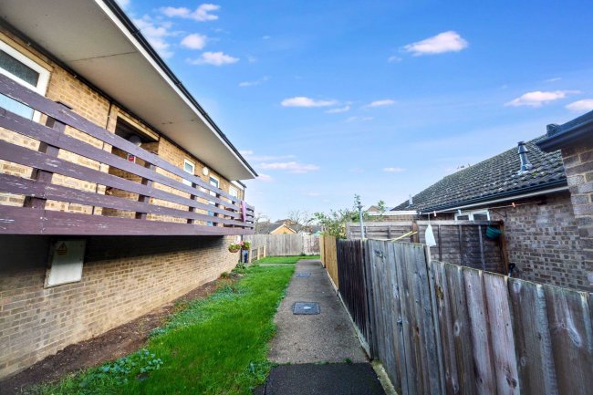 13 Oswald Close, Ramsey, Huntingdon, Cambridgeshire PE26 1EW 8