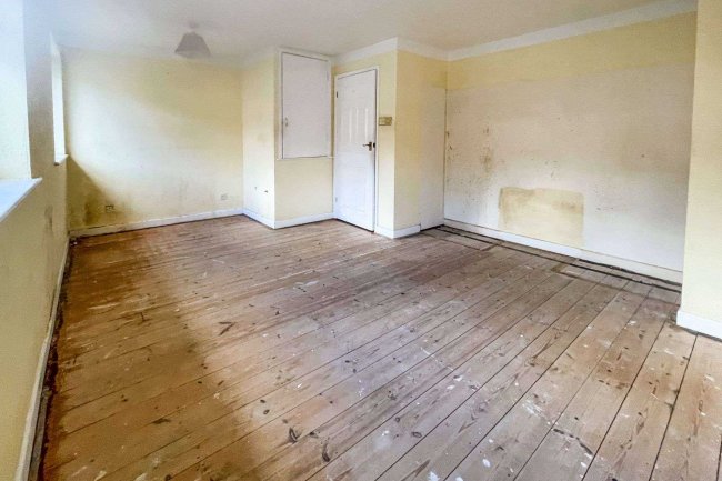 42D Lime Grove, Bideford, EX39 3JN 5