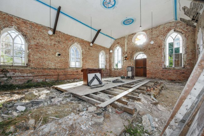 Methodist Church, Pont Robert, Meifod SY22 6HY 9