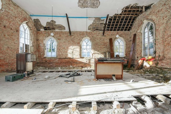 Methodist Church, Pont Robert, Meifod SY22 6HY 9