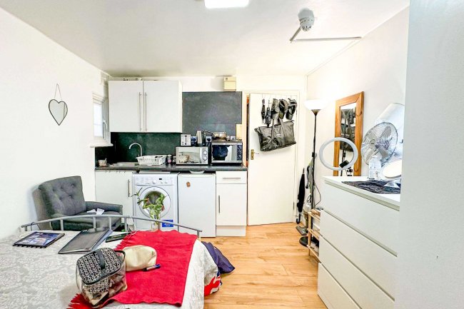 56 Mill Lane, London, West Hampstead, NW6 1NJ 7