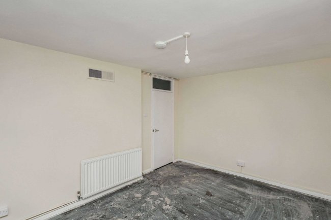 51 Barnes Wallis Court, Barnhill Road, Wembley HA9 9DN 8