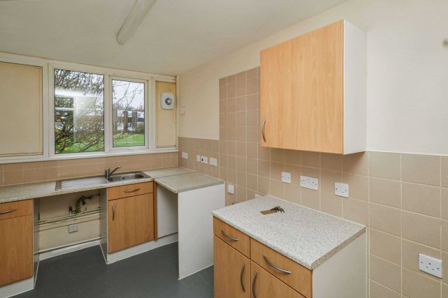 51 Barnes Wallis Court, Barnhill Road, Wembley HA9 9DN 8