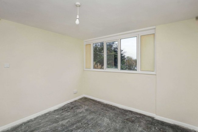 51 Barnes Wallis Court, Barnhill Road, Wembley HA9 9DN 8