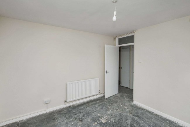 51 Barnes Wallis Court, Barnhill Road, Wembley HA9 9DN 8