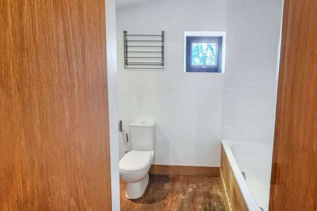 46a Rainham Road, Kensel Green, London NW10 5DG 10