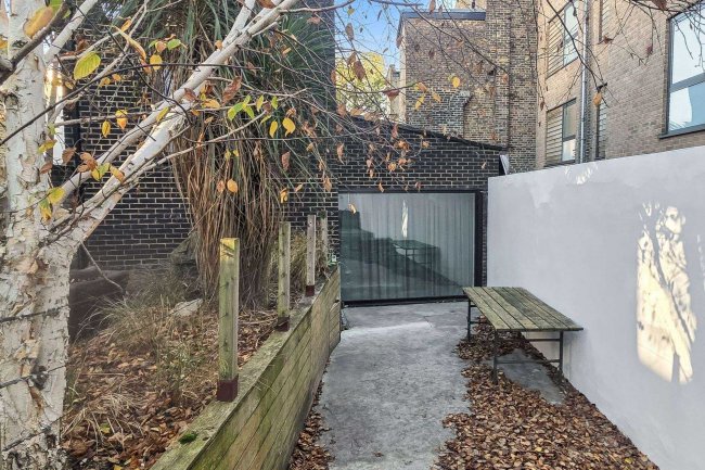 46a Rainham Road, Kensel Green, London NW10 5DG 10