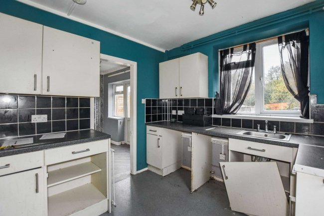 98 Riverside Road, Sidcup, DA14 4PU 5