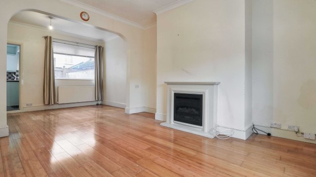 6 Dent Street, Shildon, County Durham, DL4 2DJ 6