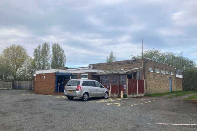 Brandhall Social Club, 122 Ashes Road, Oldbury, B69 4RB 4