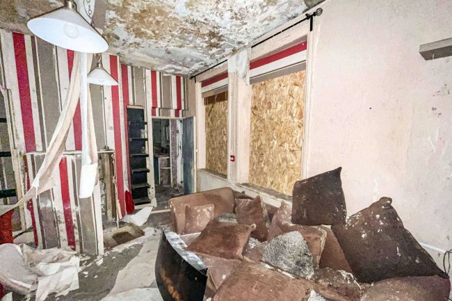 27 York Street, Blackpool, Lancashire, FY1 5AQ 6