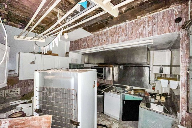 27 York Street, Blackpool, Lancashire, FY1 5AQ 6