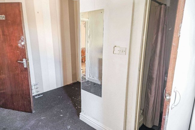 17 Bairstow Street, Blackpool, Lancashire, FY1 5BN 1