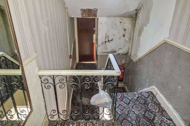 Farnborough Hotel, 13-15 Bairstow Street, Blackpool, Lancashire, FY1 5BN 10