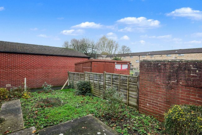 3 Ogilvie Square, Calne, Wiltshire, SN11 8NS 2