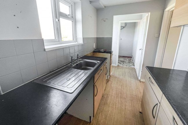 12 Hazelbury Hill, Box, Wiltshire, SN13 8LB 7