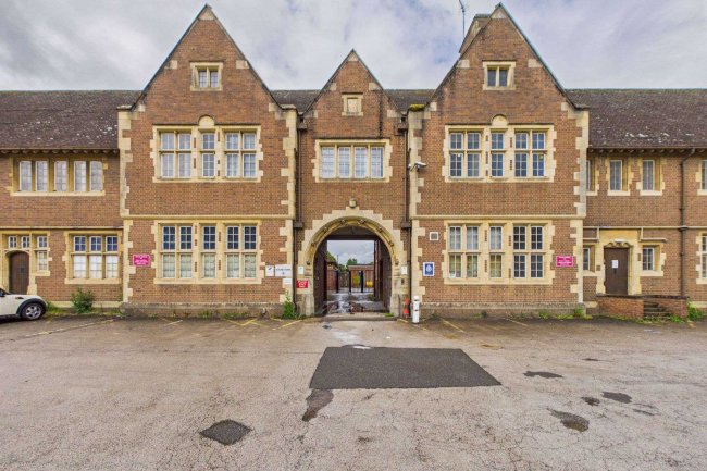 Towcester Police Station and Magistrate Court Buildings, Watling Street, Towcester NN12 6DD 2