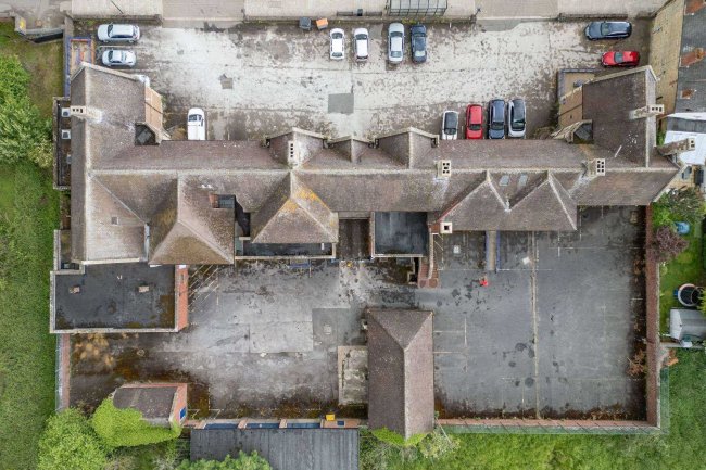 Towcester Police Station and Magistrate Court Buildings, Watling Street, Towcester NN12 6DD 2