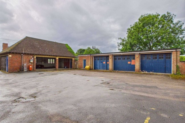 Towcester Police Station and Magistrate Court Buildings, Watling Street, Towcester NN12 6DD 2
