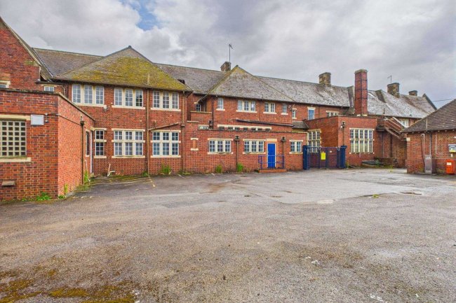 Towcester Police Station and Magistrate Court Buildings, Watling Street, Towcester NN12 6DD 2