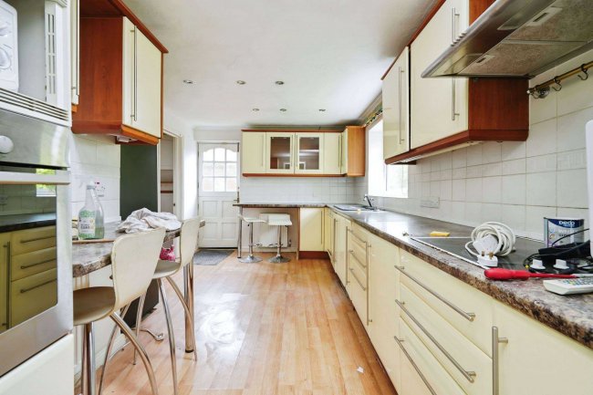 10 Helwys Place, Kidlington, Oxfordshire, OX5 2XU 1