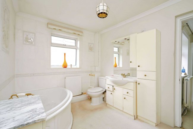 10 Helwys Place, Kidlington, Oxfordshire, OX5 2XU 1