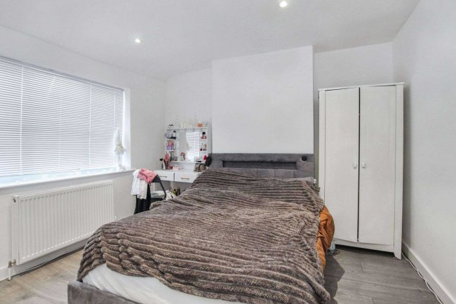 17 Chapel Lane, Harriseahead, Stoke-on-Trent ST7 4JN 34