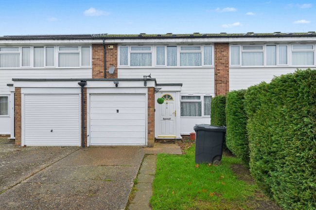 5 Milton Dene, Hemel Hempstead HP2 7PE 4