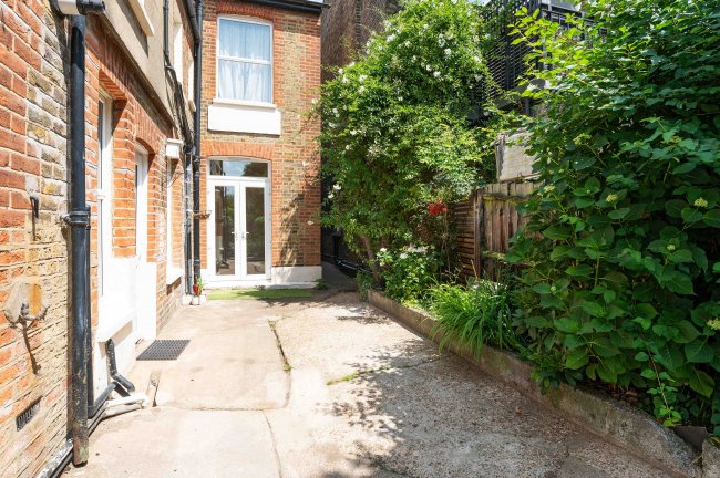 120 Kingston Road, Teddington, TW11 9JA 6