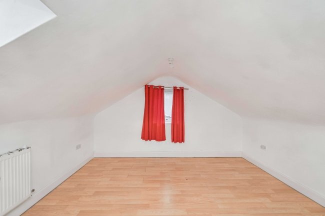 9A Fennells, Harlow, Essex, CM19 4RJ 3