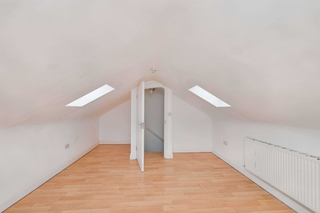 9A Fennells, Harlow, Essex, CM19 4RJ 3