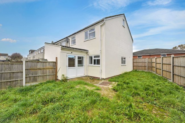 9A Fennells, Harlow, Essex, CM19 4RJ 3