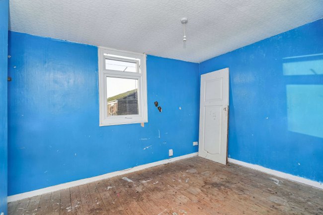 78 Leaside, Halton Brook, Runcorn, Cheshire, WA7 2NH 6