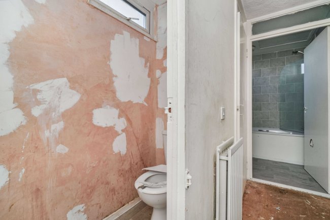 78 Leaside, Halton Brook, Runcorn, Cheshire, WA7 2NH 6