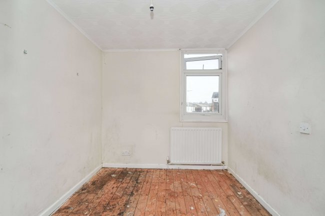 78 Leaside, Halton Brook, Runcorn, Cheshire, WA7 2NH 6