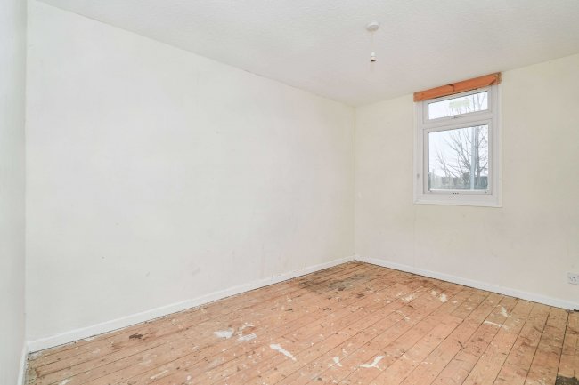 78 Leaside, Halton Brook, Runcorn, Cheshire, WA7 2NH 6