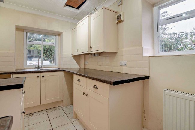 26 Pickburn Lane, Pickburn, Doncaster, DN5 7XF 8