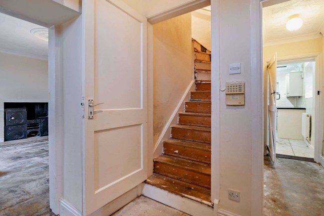 26 Pickburn Lane, Pickburn, Doncaster, DN5 7XF 8