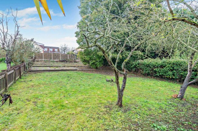 26 Pickburn Lane, Pickburn, Doncaster, DN5 7XF 8