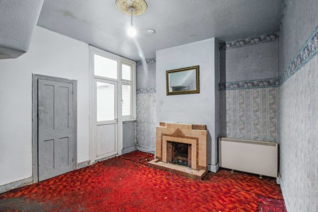 1B Boundary Road, Plaistow, London E13 9PS 7