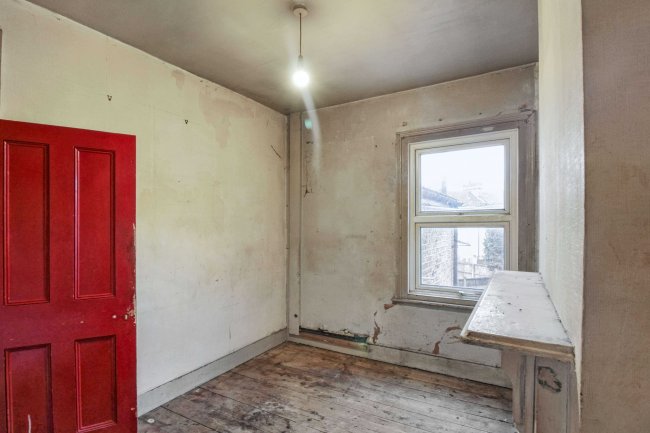 1B Boundary Road, Plaistow, London E13 9PS 7