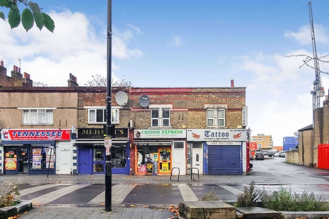 24 White Hart Lane, London, N17 8DP 1