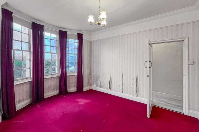 102 Swaby Road, Earlsfield, London SW18 3QZ 1