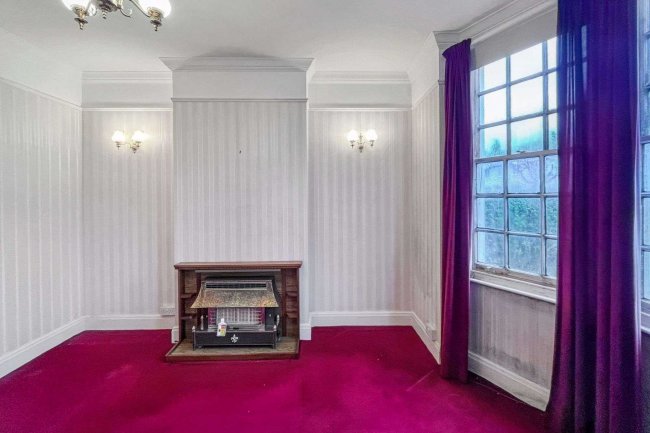 102 Swaby Road, Earlsfield, London SW18 3QZ 1