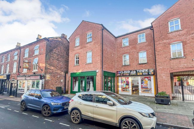 17 Wheelock Street, Middlewich, Cheshire, CW10 9AG 5