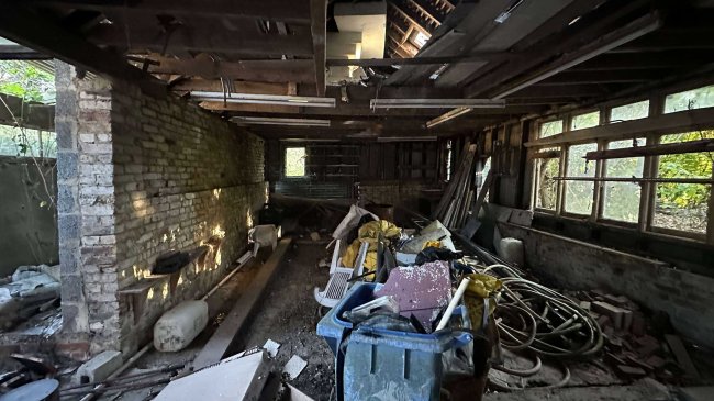 22 Marlpit Lane, Coulsdon, Croydon, CR5 2HB 1