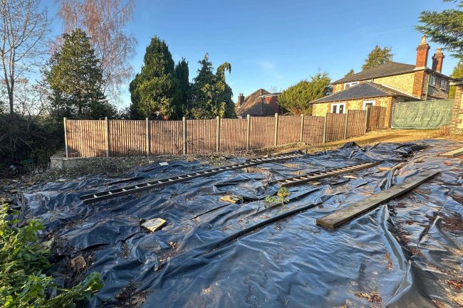 22 Marlpit Lane, Coulsdon, Croydon, CR5 2HB 1